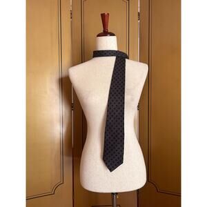 Vintage silk necktie by Oscar de la Renta Couture